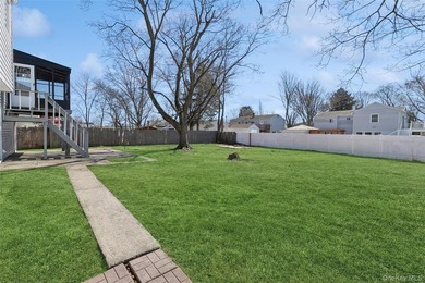 Beautifully remodeled Hi-Ranch offering a functional and - photo 28