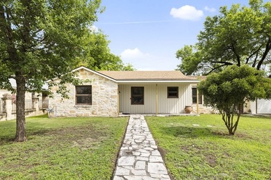 Home or Opportunity - Flexible Use in a Prime Location! Welcome - photo 2