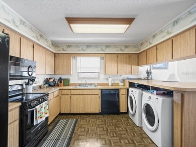 HUGE price improvement: A rare opportunity has arrived in - photo 38