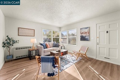 PRICE IMPROVEMENT! Perfect house hack opportunity! Live in one - photo 3