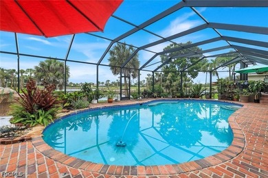 Custom Luxury Home with Unique Character. 14' Ceilings, Huge - photo 2