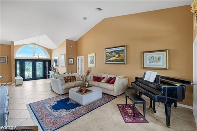 Custom Luxury Home with Unique Character. 14' Ceilings, Huge - photo 8