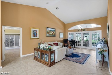 Custom Luxury Home with Unique Character. 14' Ceilings, Huge - photo 9
