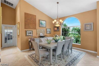 Custom Luxury Home with Unique Character. 14' Ceilings, Huge - photo 10