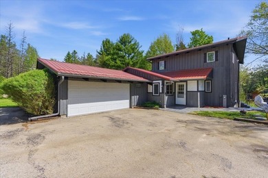 Tucked among towering trees on 2.5 wooded acres at the end of a - photo 4