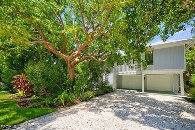 THIS HOUSE HAS IT ALL INCLUDING AN ELEVATOR! Well maintained - photo 3