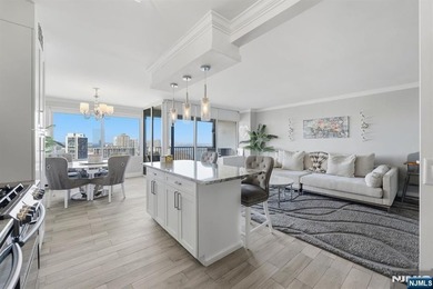 ABSOLUTELY STUNNING! unit 2809 is a recently Fully renovated and - photo 6