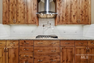 Experience exceptional quality and comfort in this beautifully - photo 13