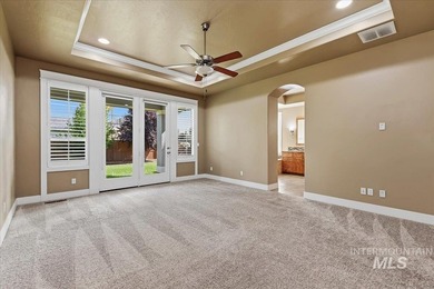 Experience exceptional quality and comfort in this beautifully - photo 18