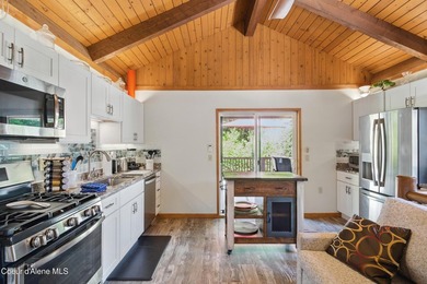 Welcome to this stunning North Idaho retreat in the coveted - photo 29