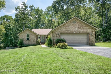 Lake Home For Sale in Crossville, Tennessee