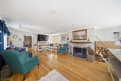 Charming Expanded Log Cabin in Lake Mohawk Country Club - photo 3