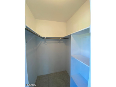 Beautifully updated 2 bedroom and 2 bathroom condo with a - photo 10