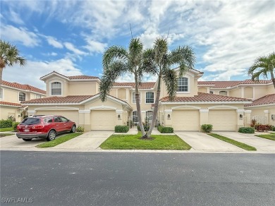 Lake Condo For Sale in Fort Myers, Florida
