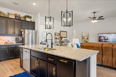 Assumable FHA Loan of 420,000 at 4.99! Sellers are - photo 12