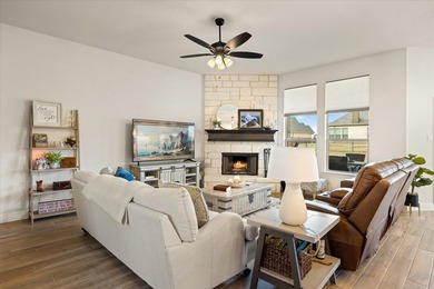 Assumable FHA Loan of 420,000 at 4.99! Sellers are - photo 14