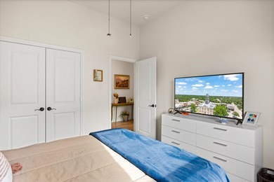 Assumable FHA Loan of 420,000 at 4.99! Sellers are - photo 24