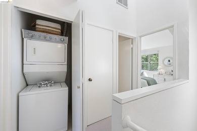 Rarely available Berkeley townhome! Built with a thoughtful - photo 27