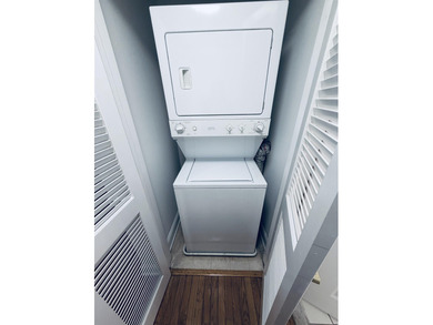 Discover urban living at its finest in this sun filled 1 bedroom