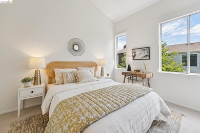 Rarely available Berkeley townhome! Built with a thoughtful - photo 30