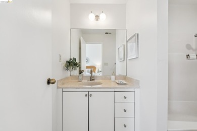 Rarely available Berkeley townhome! Built with a thoughtful - photo 35