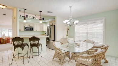 Beautifully Remodeled 2 Bedroom / 2 Bathroom Villa in - photo 6