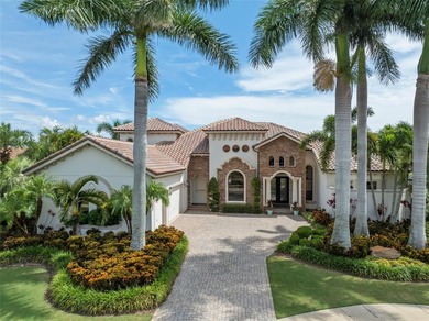 Exquisite Waterfront Estate | 200' of Shoreline..
Brand New - photo 4