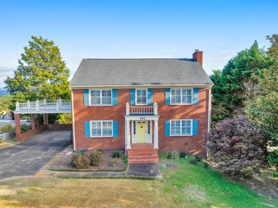 Lake Home Sale Pending in Chattanooga, Tennessee