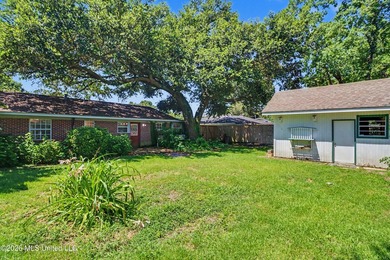Great home in College Park perfect for First Time Home Buyer - photo 17