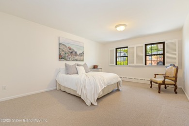 Welcome to the prestigious neighborhood of Shore Acres. This - photo 23