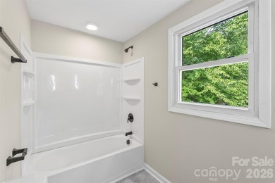 Welcome home to this recently renovated 4-bedroom property - photo 31