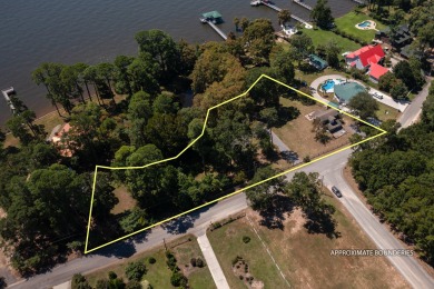Lake Home For Sale in Summerton, South Carolina