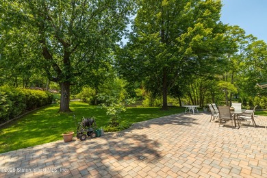 Welcome to the prestigious neighborhood of Shore Acres. This - photo 38