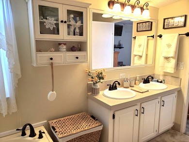 THIS HOME IS ON LEASED LAND WITH A MONTHLY LOT RENT OF $644 AND - photo 44