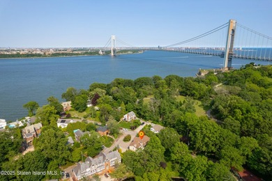 Welcome to the prestigious neighborhood of Shore Acres. This - photo 49