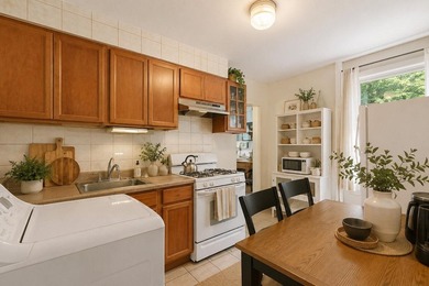 **A prewar two-bedroom in the heart of Williamsburg, priced to - photo 5