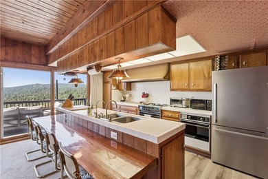 PROFESSIONAL PHOTOS COMING SOON! Beautifully maintained vintage - photo 10