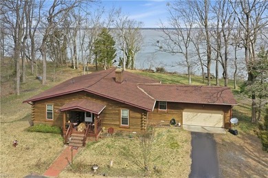 This beautiful, well-preserved log home, 3 BR, 2BA 1934sq ft is - photo 2