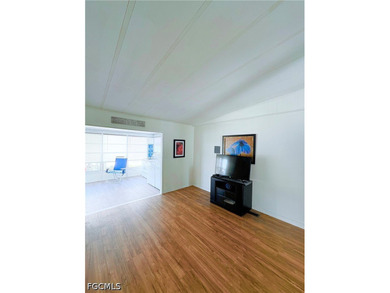 Discover comfort and convenience in this spacious manufactured - photo 8