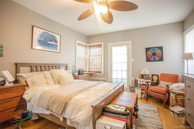 Charming Beachside Two-Family Home in the Heart of Long Beach!! - photo 18
