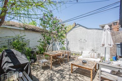Charming Beachside Two-Family Home in the Heart of Long Beach!! - photo 23