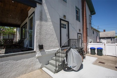 Charming Beachside Two-Family Home in the Heart of Long Beach!! - photo 26
