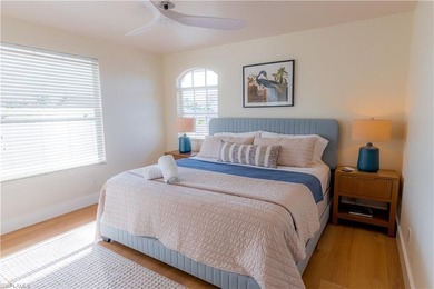 AMAZING and UNIQUE OPPORTUNITY for 5 BEDROOM, 4 1/12 BATH HOME - photo 32