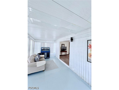 Welcome to easy Florida living in this spacious manufactured - photo 8