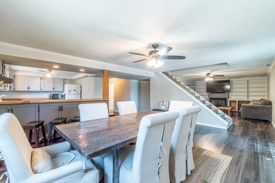 **PRICED TO SELL**Beautifully updated nearly 3000 sqft Lakehouse - photo 8