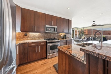 Welcome to Unit 606 at The Pinnacle, an extraordinary corner - photo 4