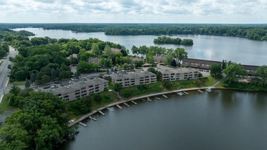 Live the lake lifestyle you've been dreaming of! Rarely - photo 18