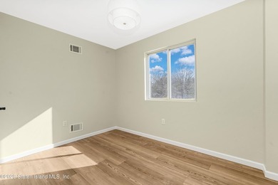 Built in 2004, fully renovated in 2026 this huge end unit - photo 20