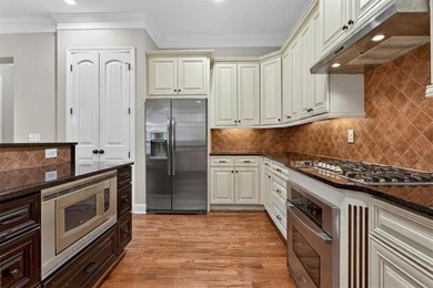 Luxurious townhome nestled in the sought-after Overlook at Sixes - photo 21