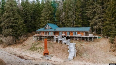 (private lake, pond, creek) Home For Sale in Hidden Bay Alaska